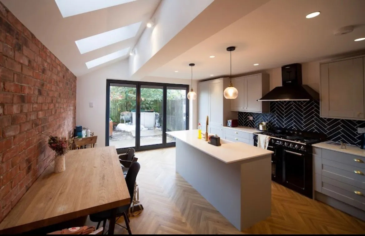 https://loftsandextensionssurrey.co.uk/wp-content/uploads/2025/05/030523-26-1.jpg